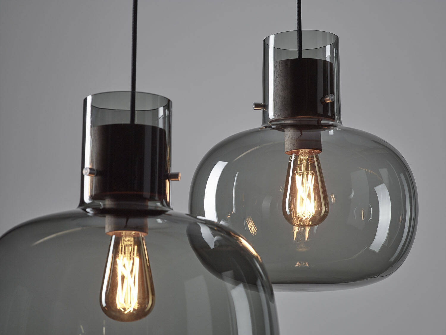 Brokis :: Hängelampe aus Glas Awa Medium grau