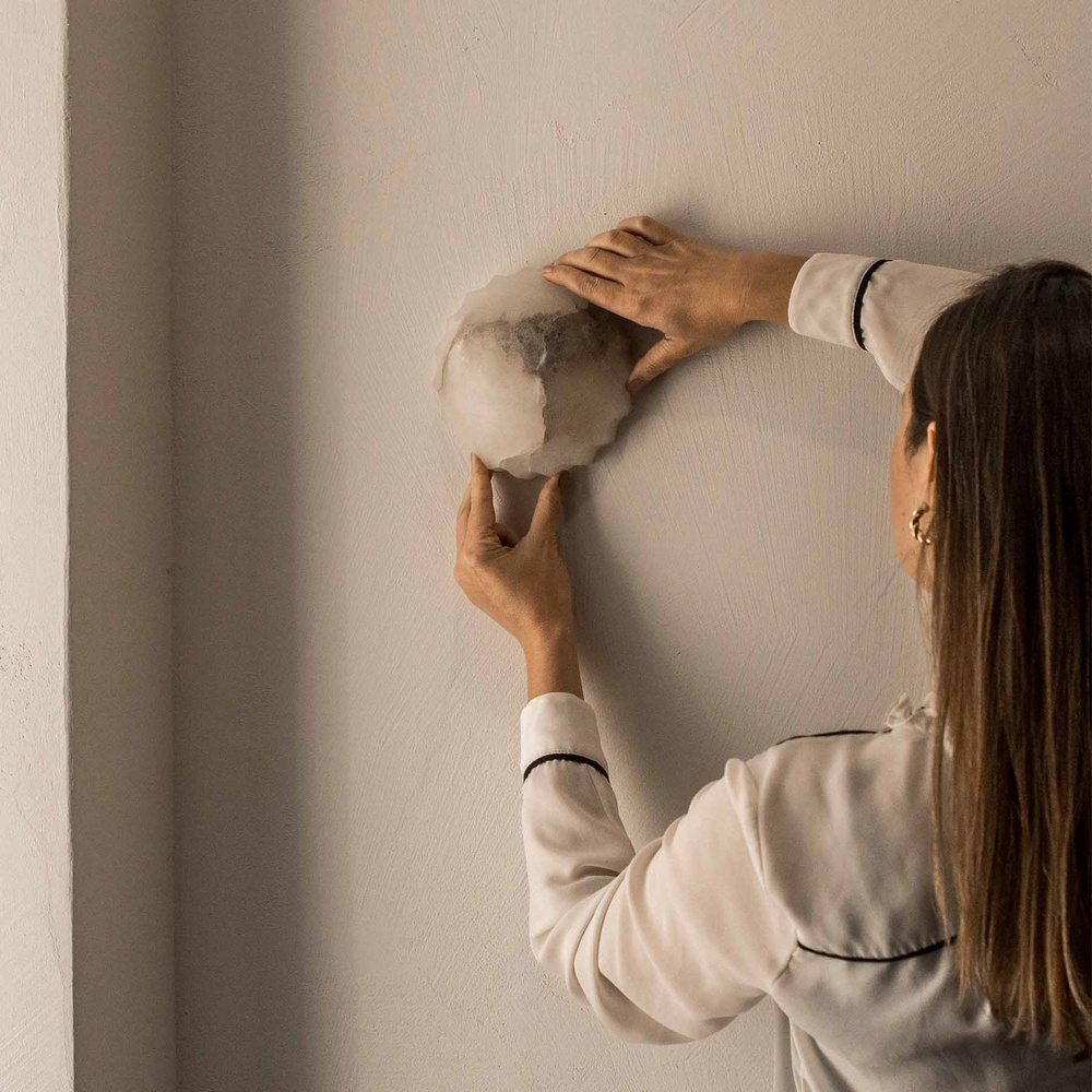 Embassy Interiors :: Lampa ścienna / kinkiet Elektra śr. 15 cm biały alabaster