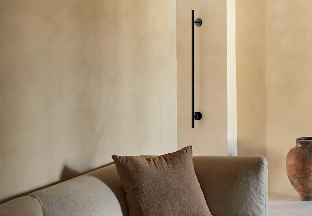 Aromas :: Clock wall lamp / sconce, height 111.8 cm, gold