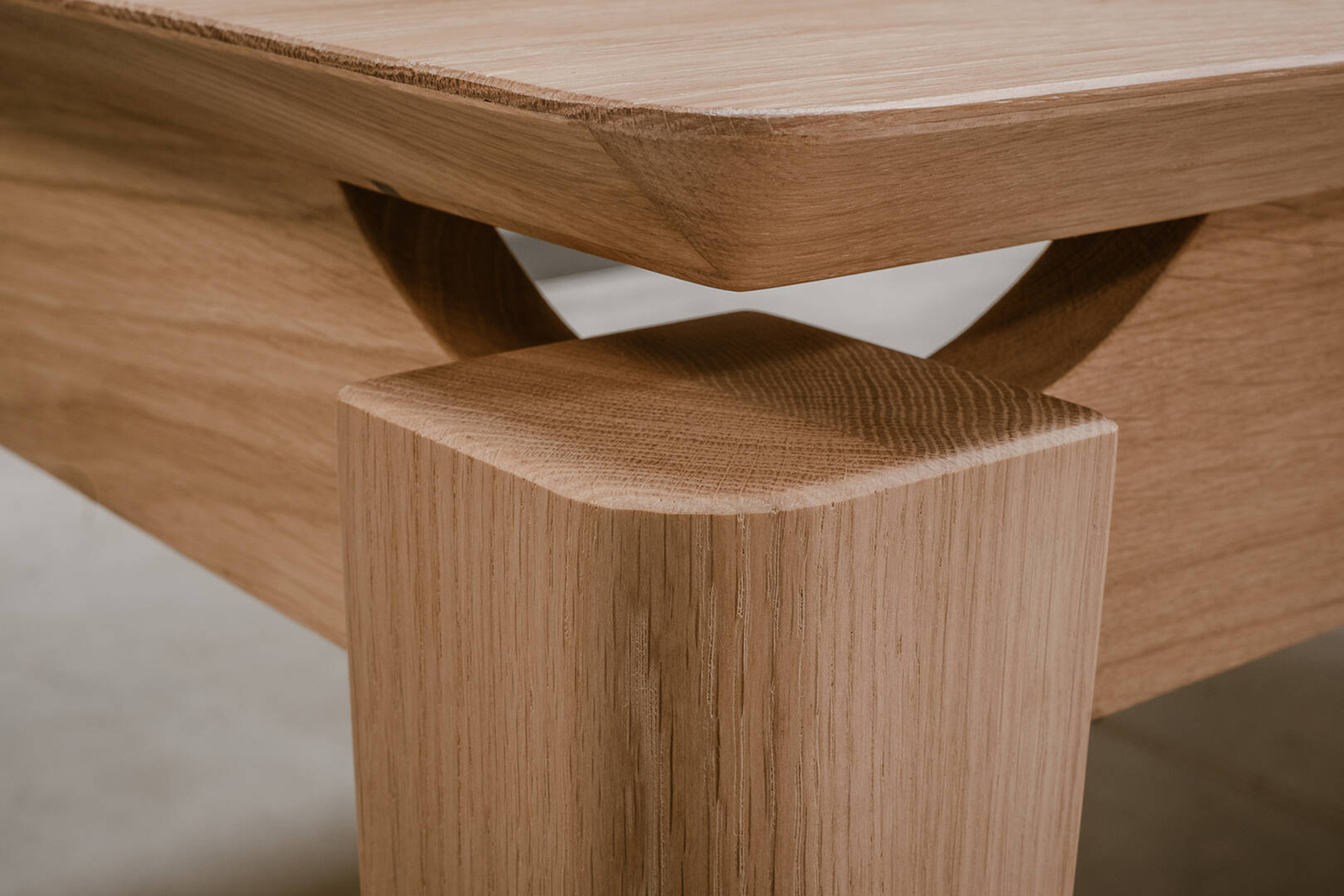 Selfia :: Chamfer oak wooden table - also available as an extendable version