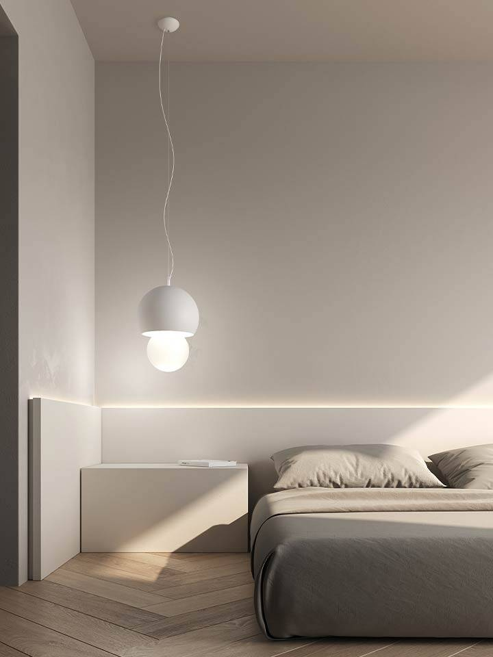 Karman :: Triluna hanging lamp, diameter 24 cm, white