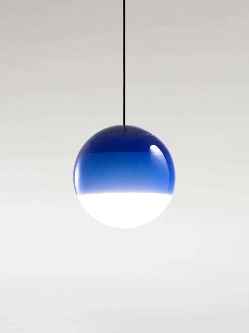 Marset :: Lampa wisząca Dipping śr. 20 cm niebieska