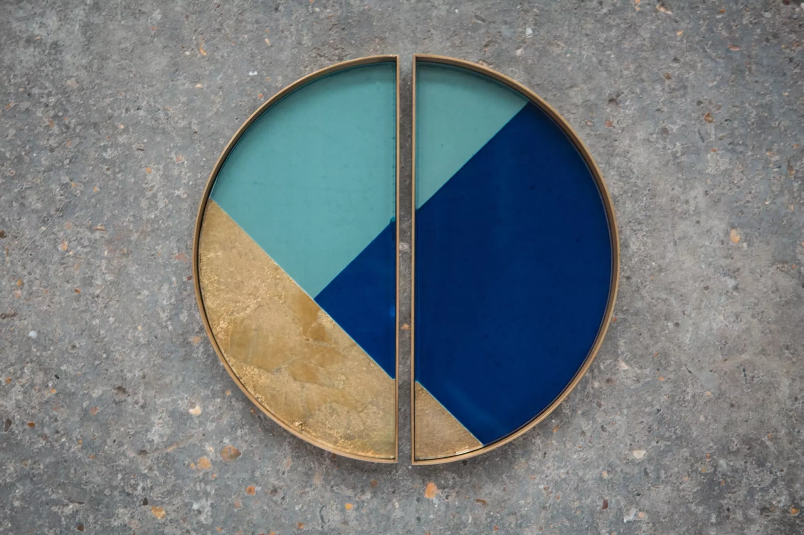 Ethnicraft :: Zestaw dwóch tac dekoracyjnych Geometric glass valet tray rozm. S