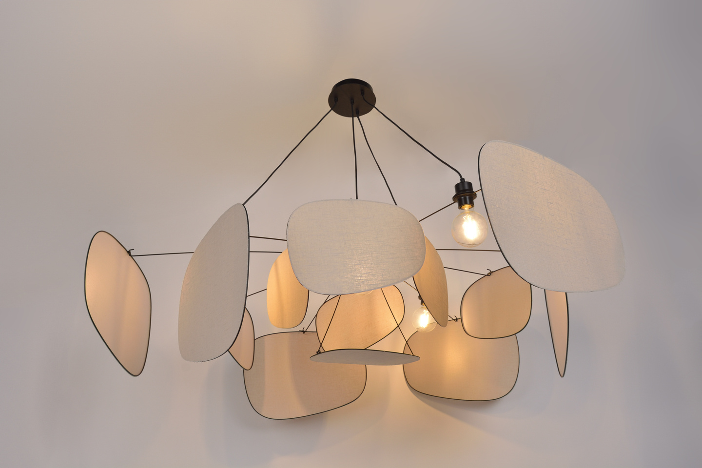 Market Set :: Lampa wisząca Screen 70's śr. 150 cm rozm. XXL lniana