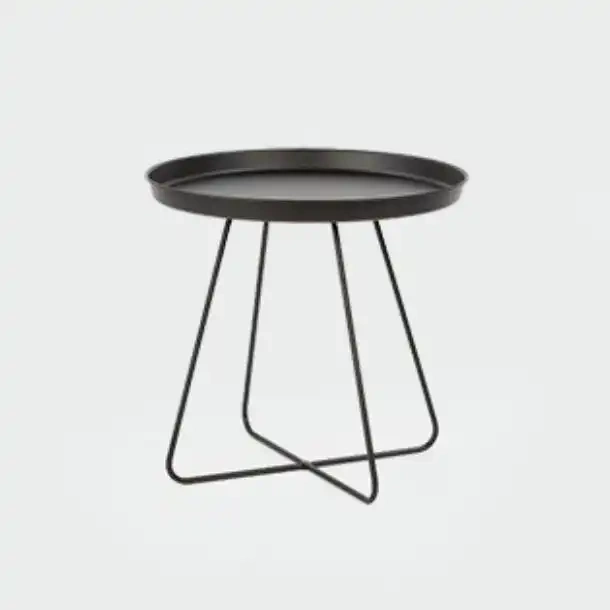 Nordifra :: Couchtisch aus Metall Rod 500 Größe M schwarz