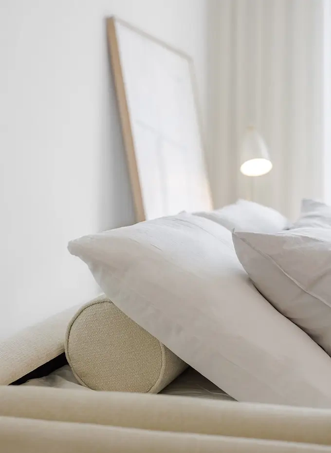 Sits :: Pixie upholstered sofa with sleeping function