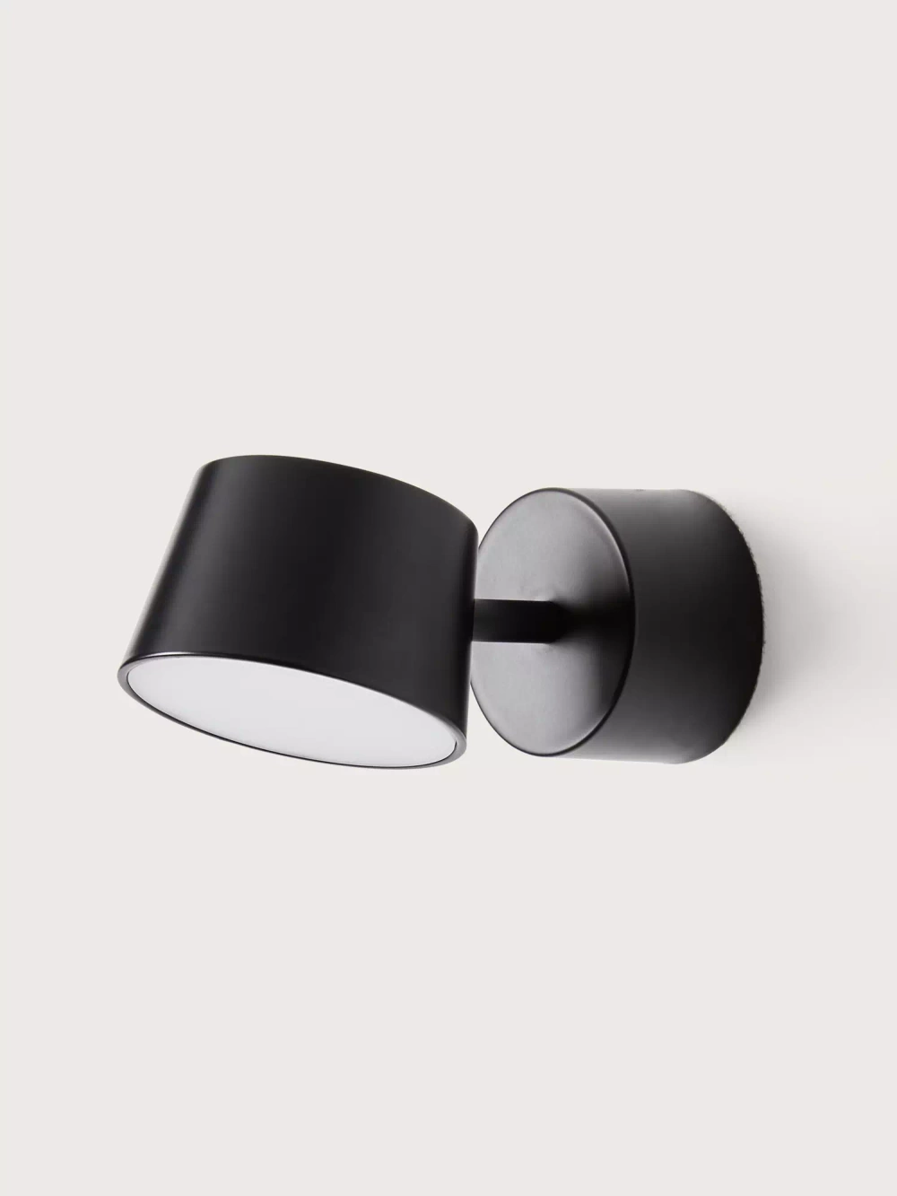 Aromas :: Wandlampe aus Metall Nera Durchmesser 10 cm schwarz