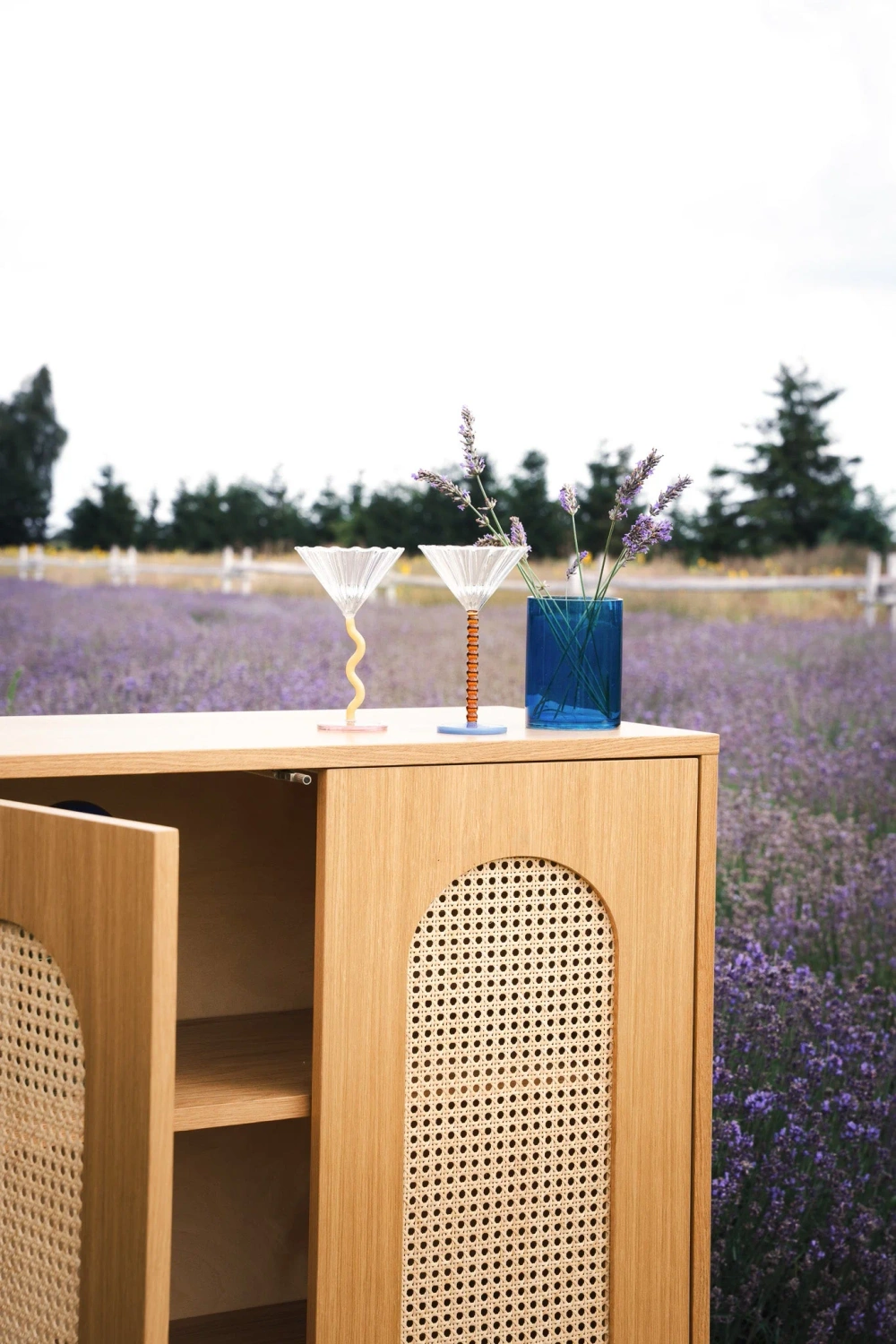 Pastform Furniture :: Drewniana komoda Moon L rozmiar i kolor do wyboru