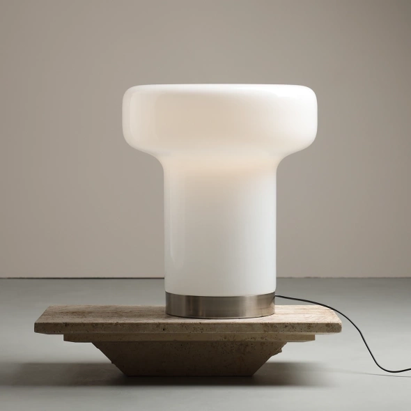 Artera :: Bonbon Almond floor lamp, height 47 cm, white