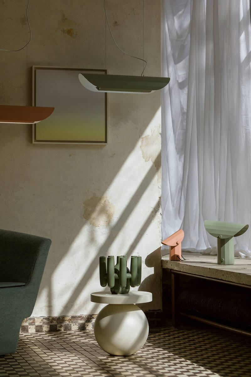 Kaspa :: Apolin table lamp, height 30 cm, sage green