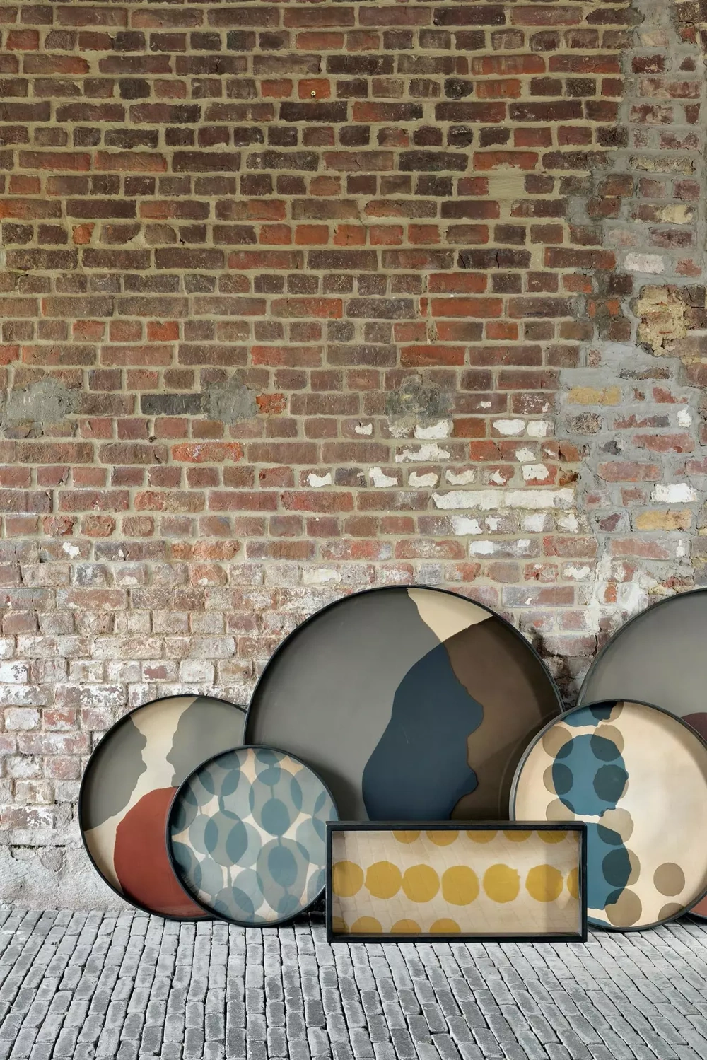 Ethnicraft :: Taca dekoracyjna Slate Layered okrągła rozm. L śr. 61 cm