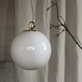 Embassy Interiors :: Glass white lamp ball with a ring dia. 30 cm
