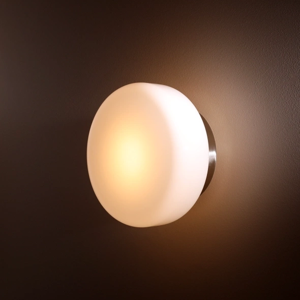 Artera :: Bonbon Almond opal wall lamp/sconce size M