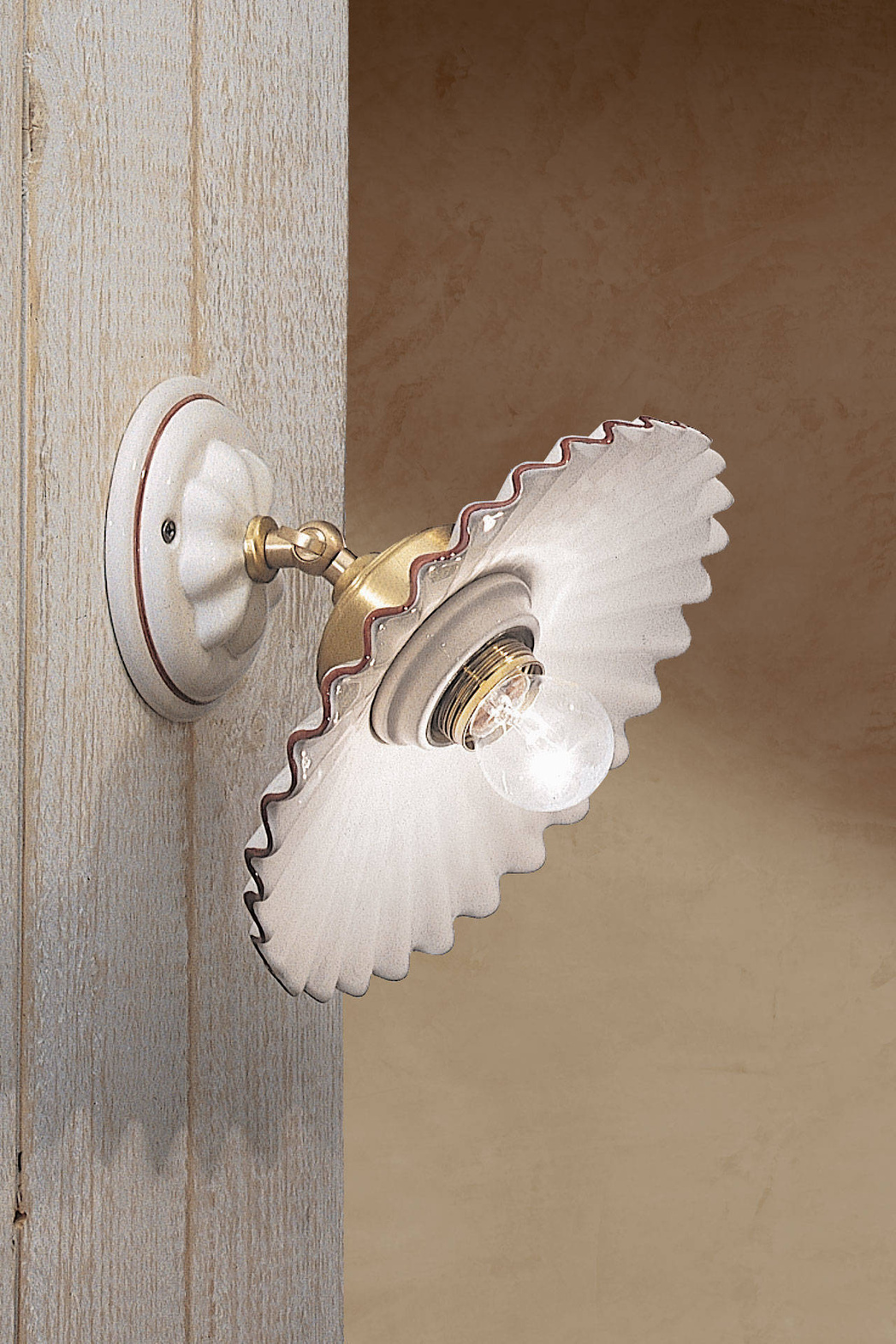 Ferroluce :: L'Aquila white wall lamp, diameter 23 cm