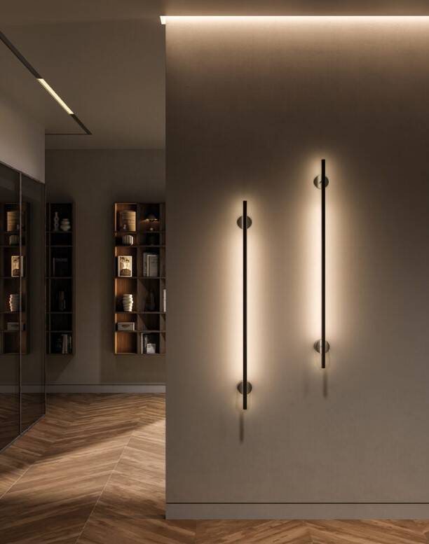 Aromas :: Clock wall lamp / sconce, height 111.8 cm, gold