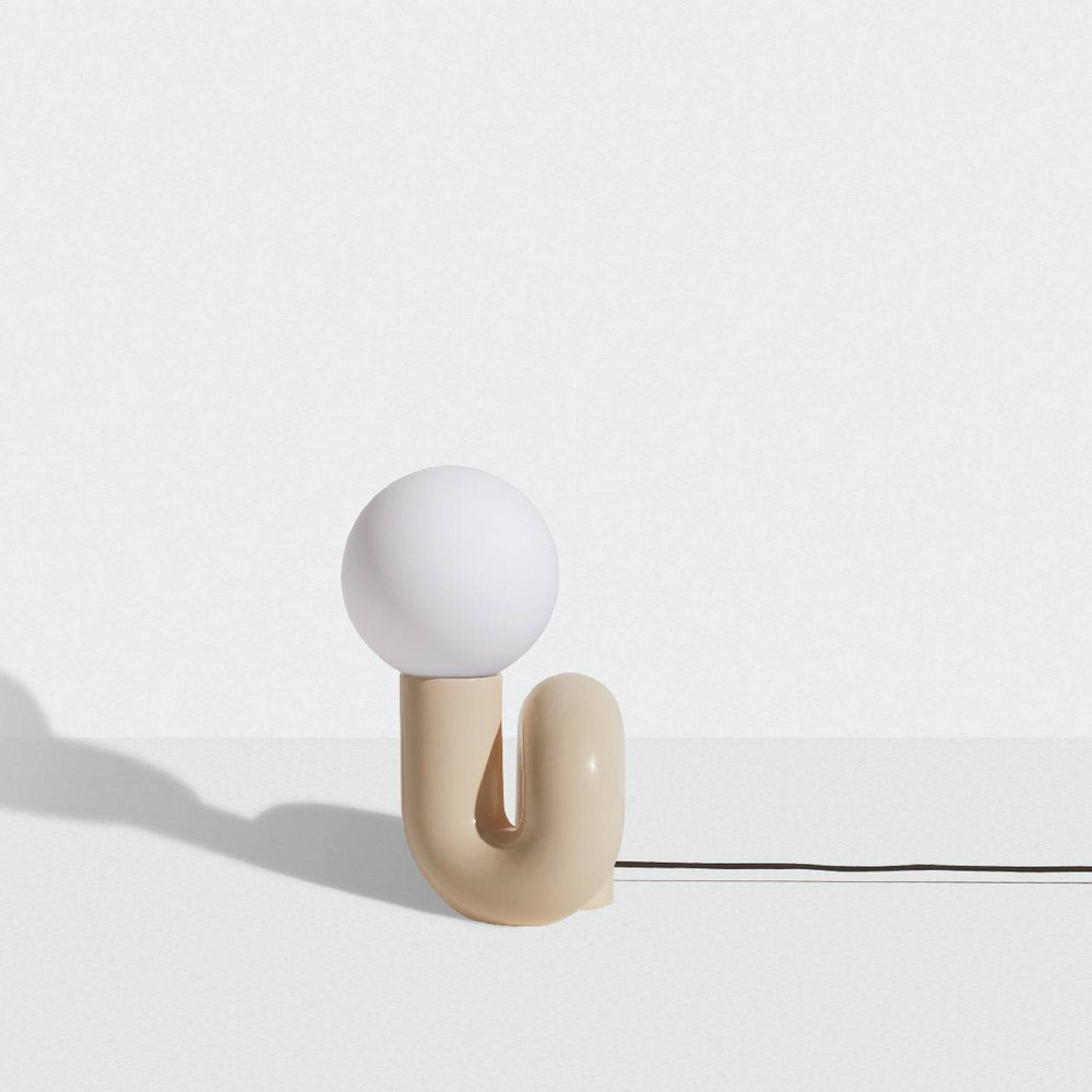 Petite friture :: Neotenic table lamp beige