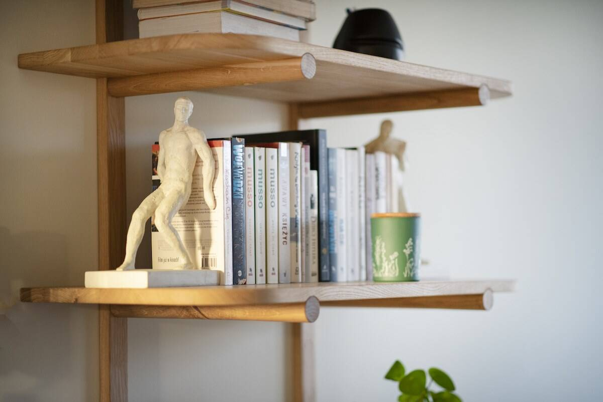 Szyszka Design :: Kiko oak bookcase with 4 shelves