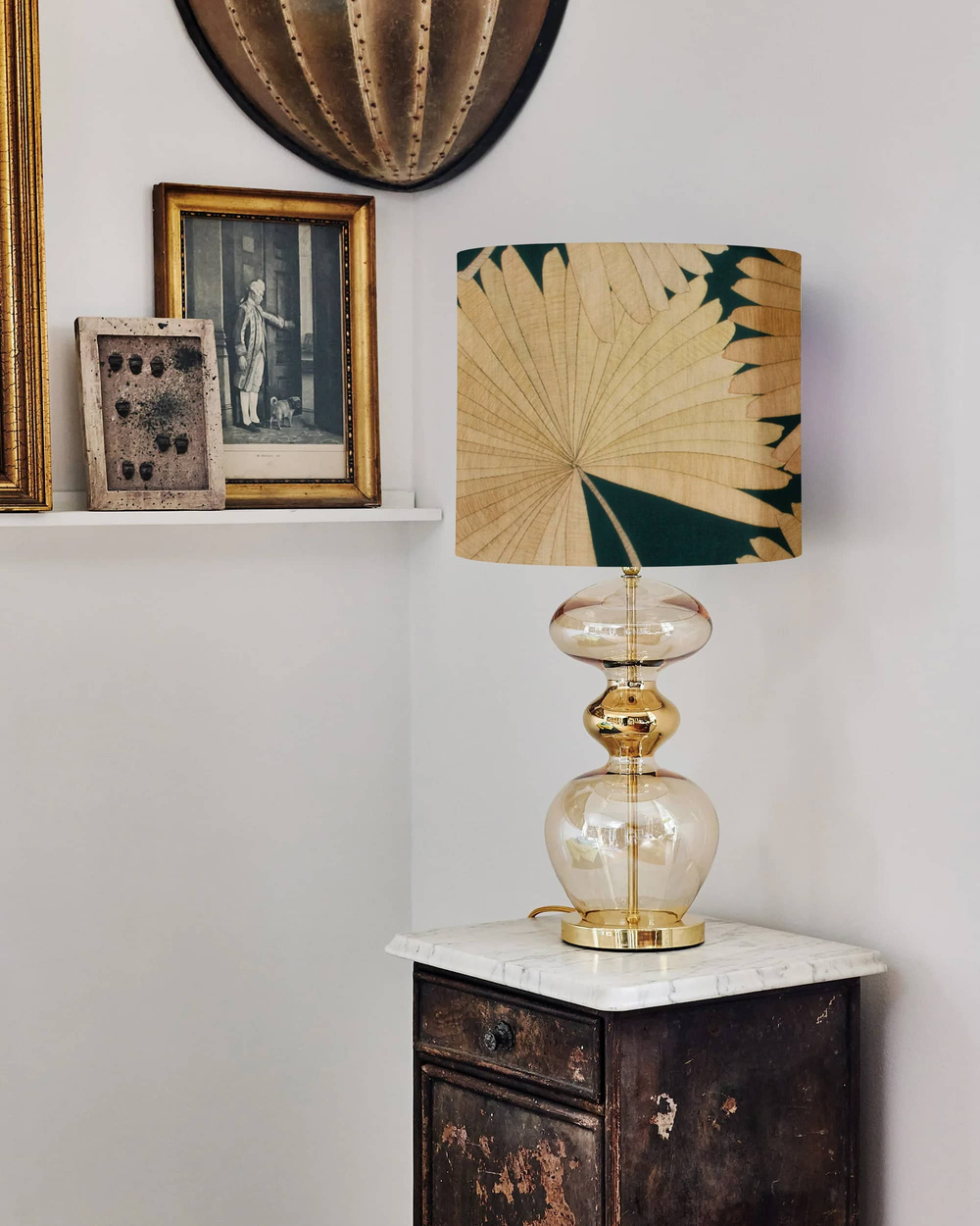 EBB & FLOW :: Futura table lamp size M golden smoke with beige-green shade