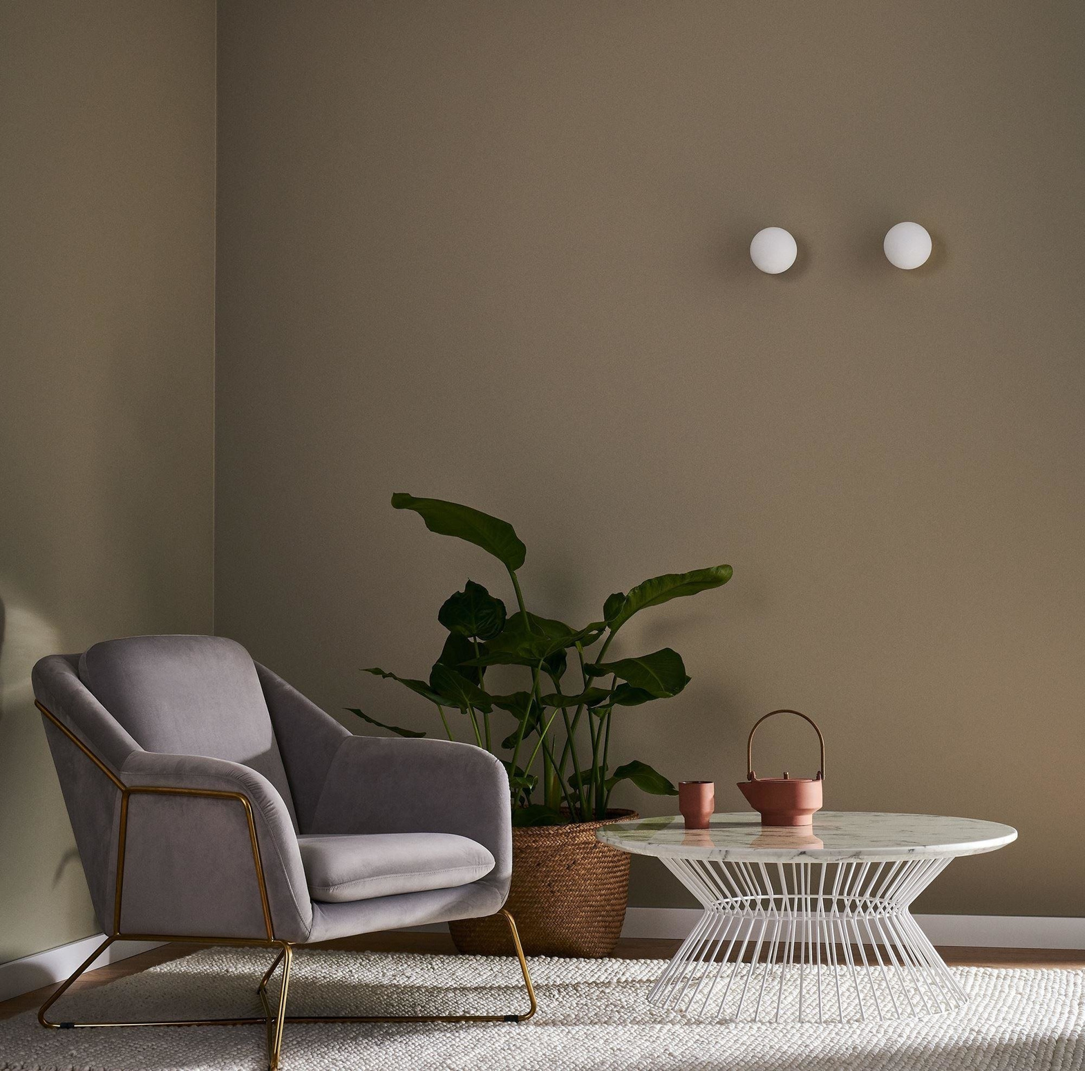 Kaspa :: Wandlampe aus Metall Mija weiß