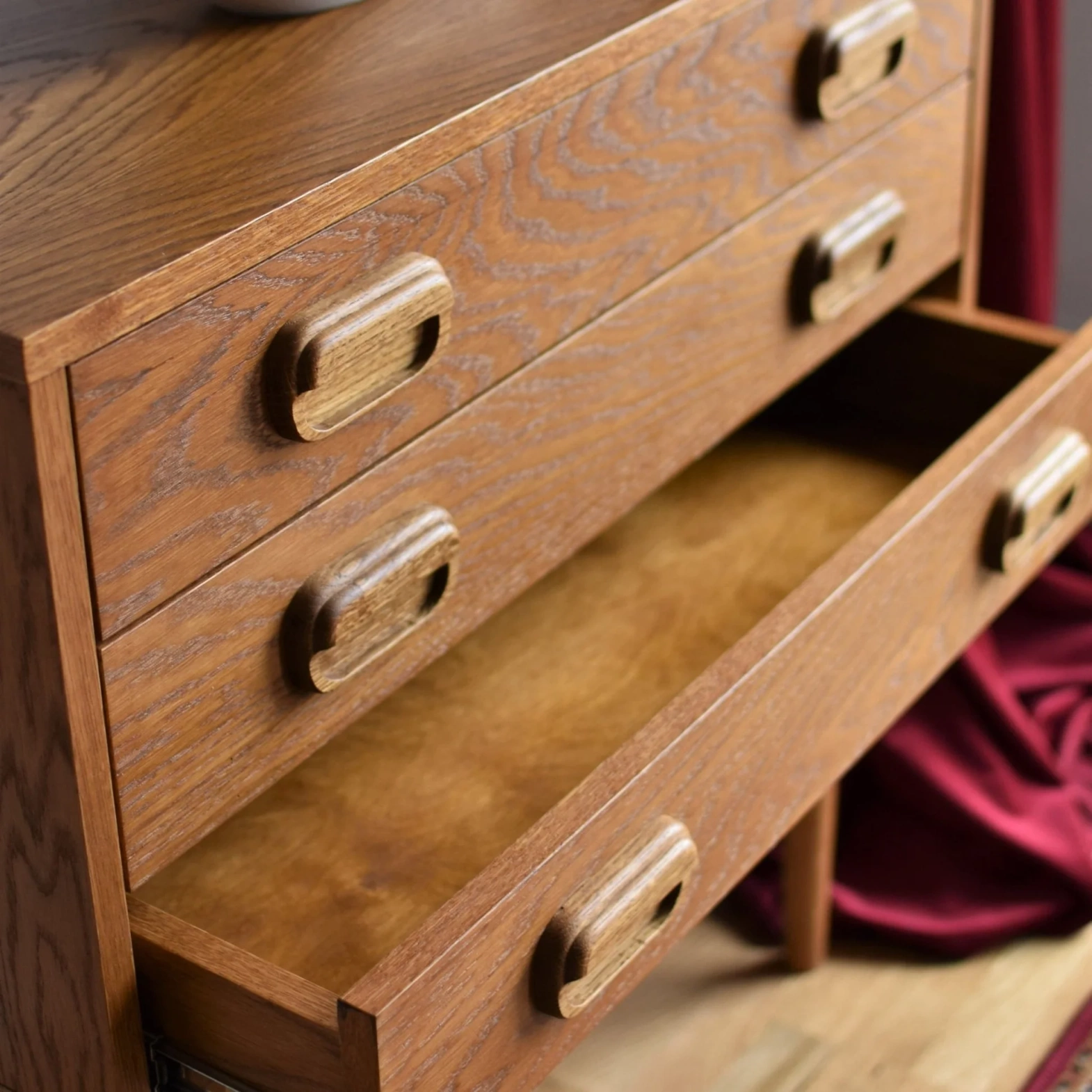 Pastform Furniture :: Drewniana komoda Cern szer. 80 cm kolor do wyboru