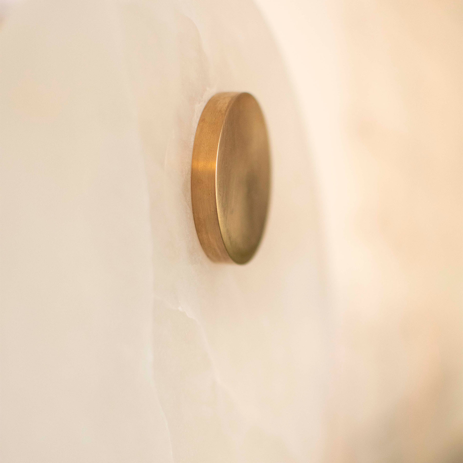 Embassy Interiors :: Eos alabaster wall lamp / sconce, diameter 30 cm, white alabaster / brass with patina