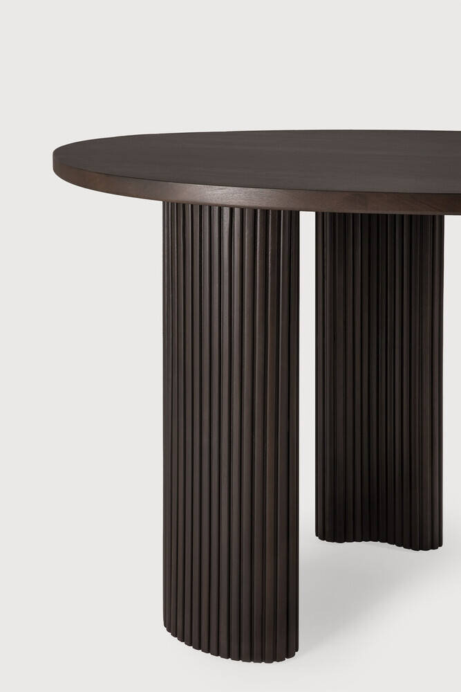 Ethnicraft :: Boomerang mahogany desk, width 160 cm, dark brown