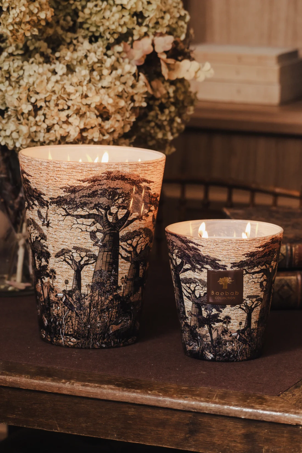 Baobab :: Świeca zapachowa Sacred Trees Mankono cynamon / migdał / drewno cedrowe