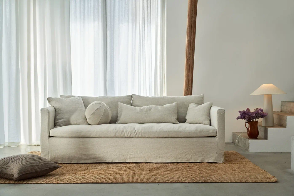 Sits :: Lill upholstered sofa