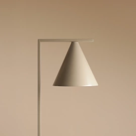 Artera :: Lampa podłogowa Form wys. 164 cm beżowa