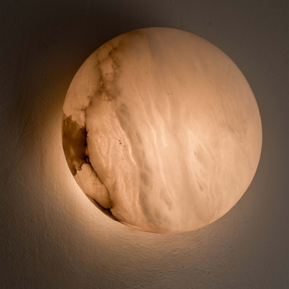 Embassy Interiors :: Lampa ścienna / Kinkiet Alkione alabaster śr. 15 cm wzór