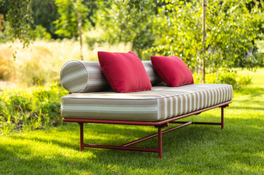 Kunesti :: Leżanka ogrodowa Gossip Time szer. 200 cm 