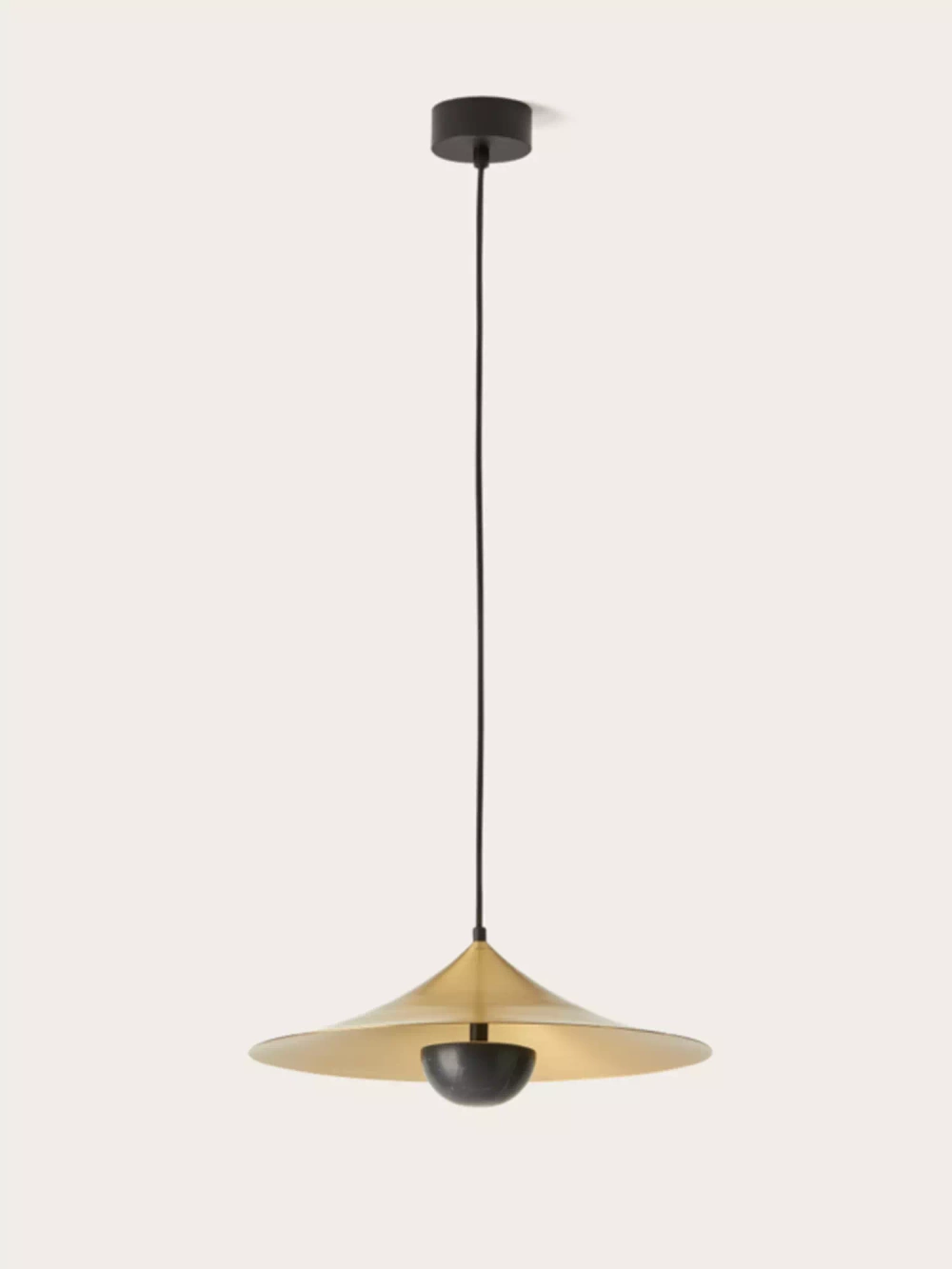 Aromas :: Lampa wisząca Hat złota śr. 40 cm / czarny marmur