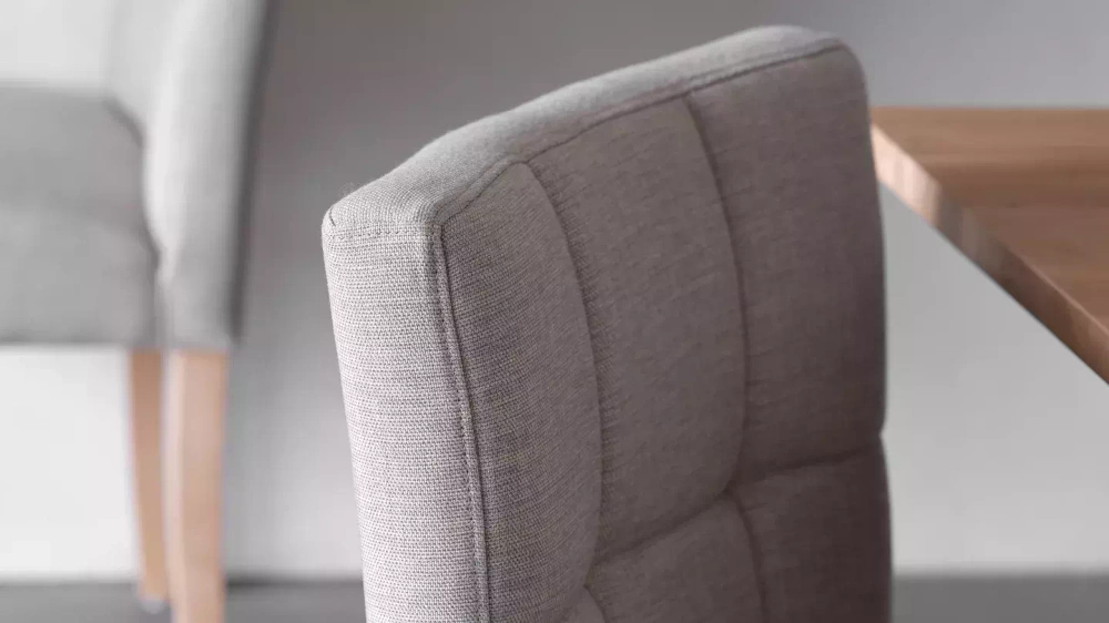 Mobitec :: Carré C03 upholstered chair, brown, width 47 cm, wooden legs