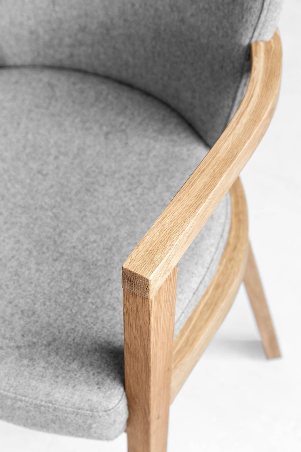 FAMEG :: Almachair Lava