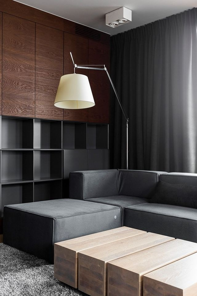 Artemide :: Lampa podłogowa Tolomeo Mega srebrna ze ściemniaczem śr. 42 cm