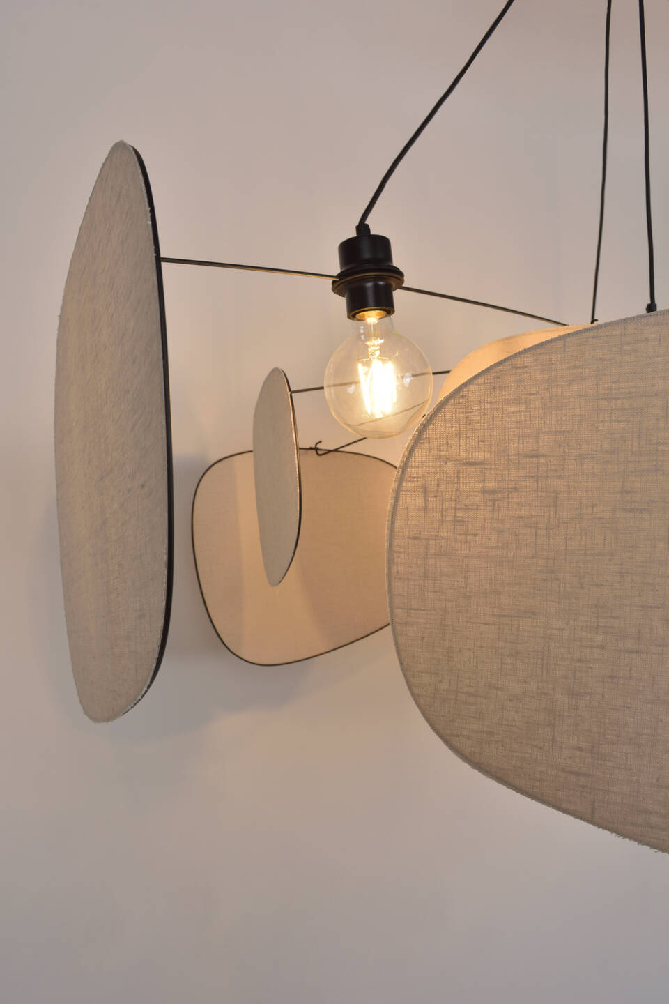 Market Set :: Screen 70's hanging lamp, diameter 150 cm, size XXL, linen