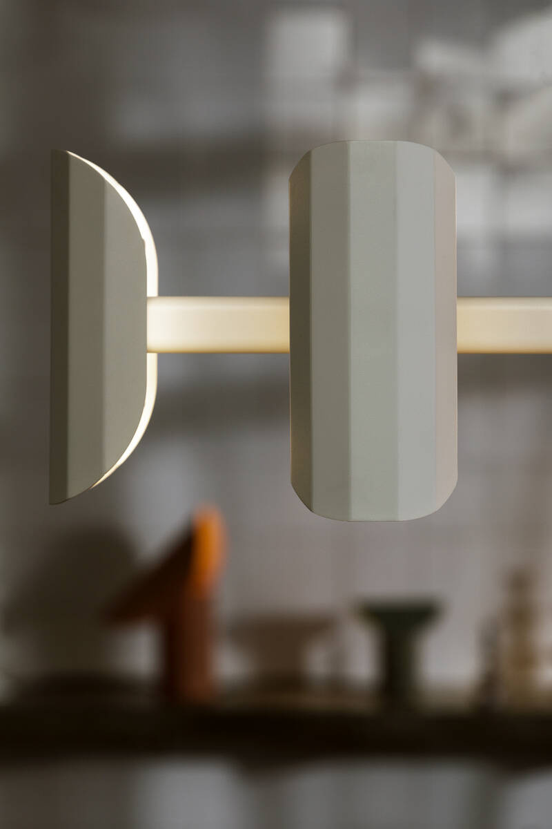 Kaspa :: Lampa wisząca wieloramienna Apolin szer. 120 cm biała