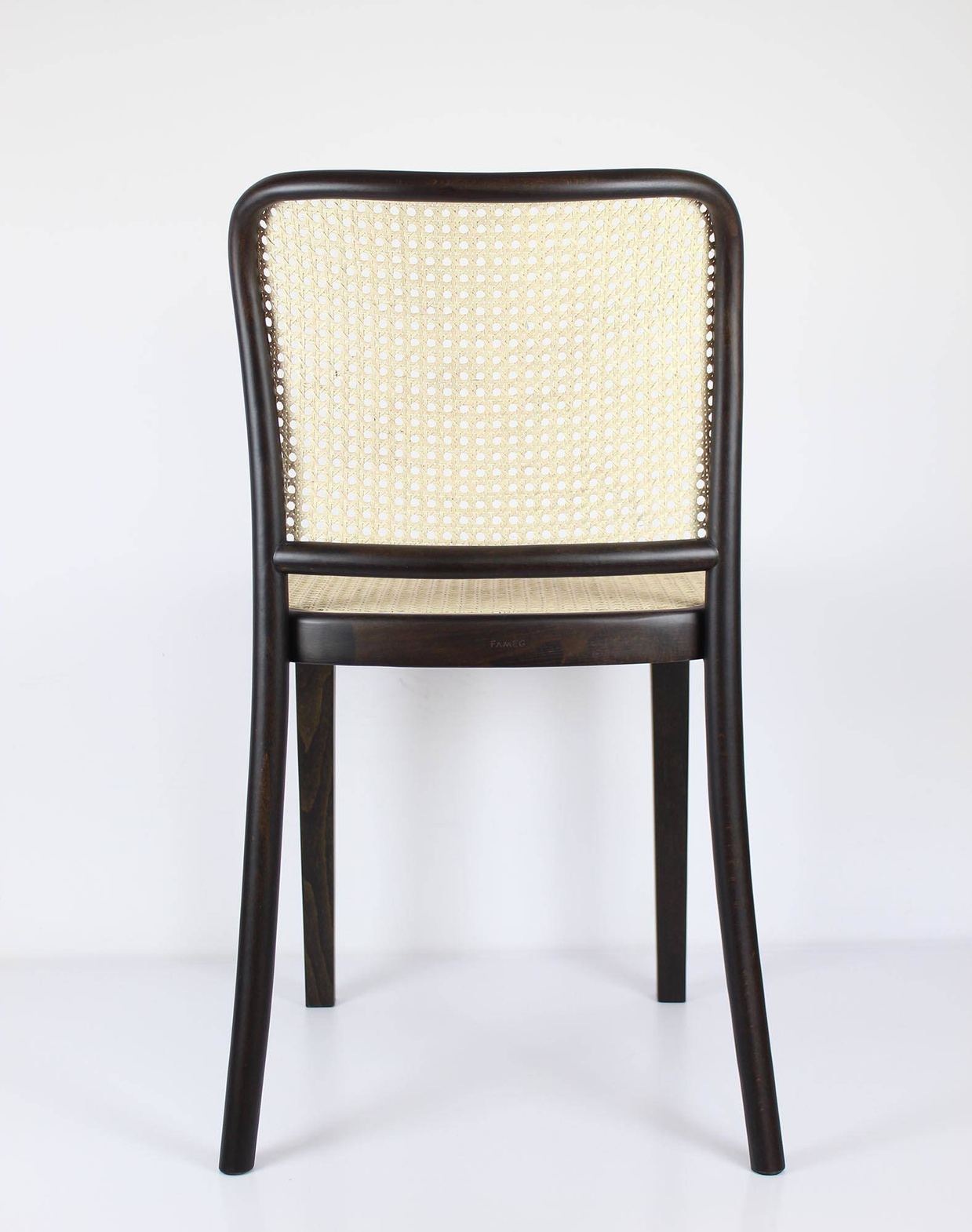 Fameg :: Stuhl aus Holz A811 dunkle Nuss mit einem Rack beige