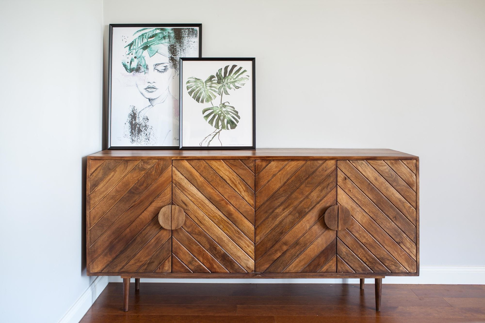 TABLE4U :: Wooden chest of drawers Janina 160x45x80