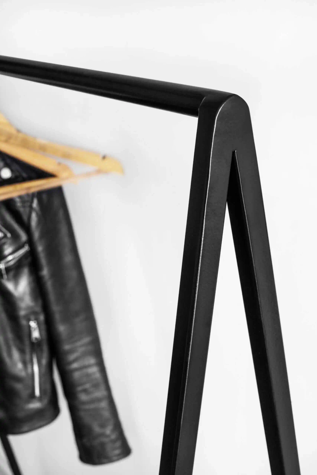 Loft Decora :: Rude standing hanger, black, width 110 cm