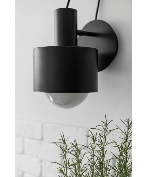 Ummo :: Enkel wall lamp