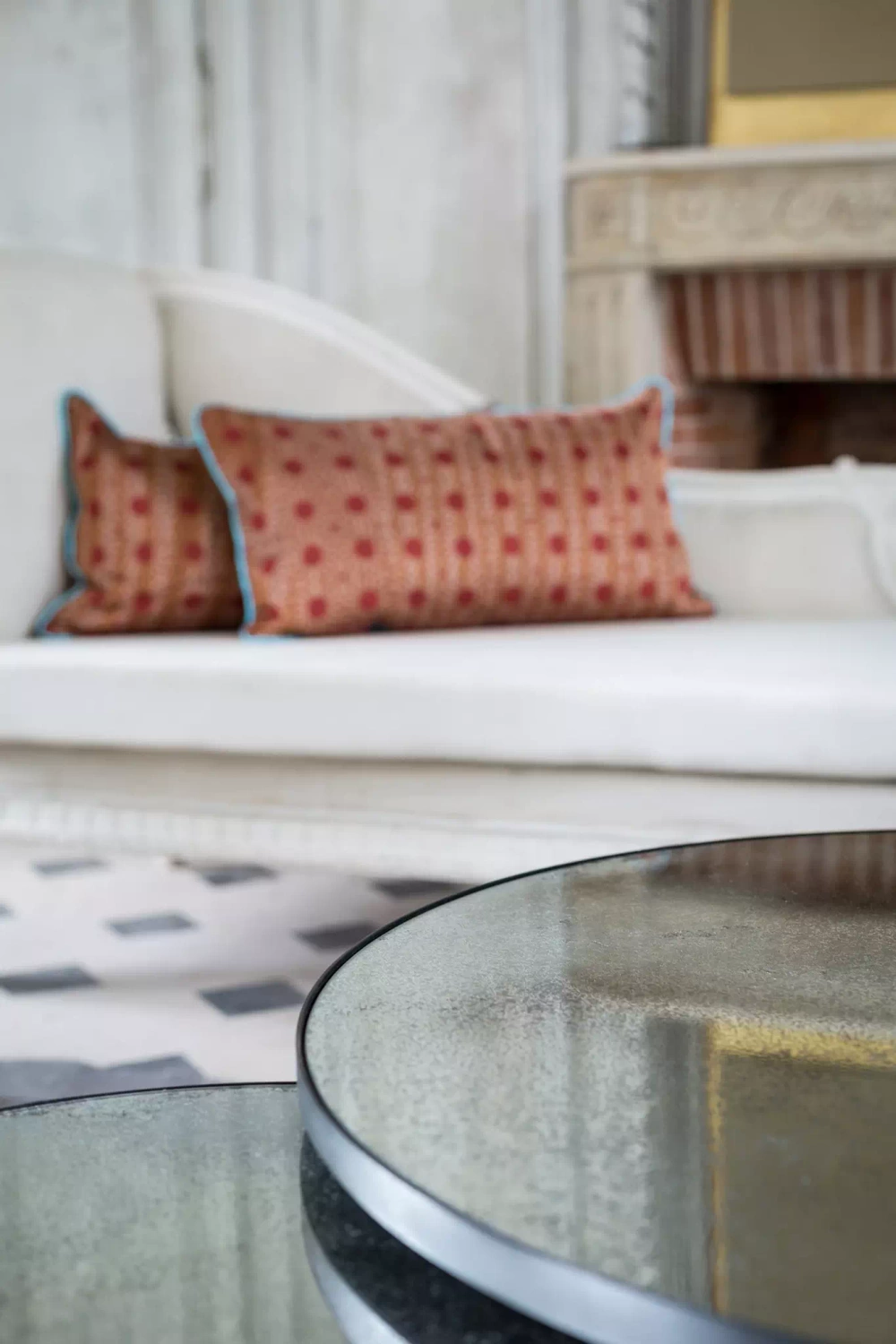 Ethnicraft :: Set von 2-Set Couchtischen aus Metall Clear Nesting Low schwarz