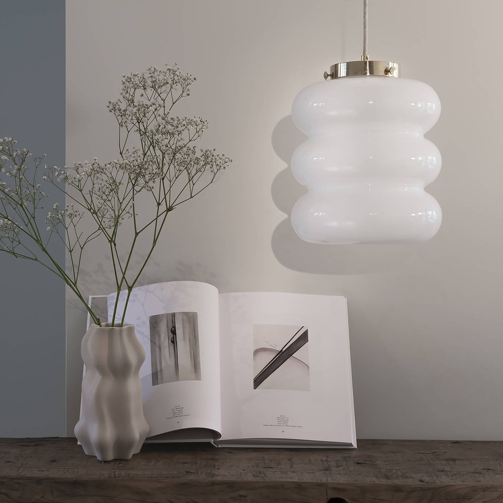 Embassy Interiors :: Glass hanging lamp Bibe white, dia. 23.5 cm