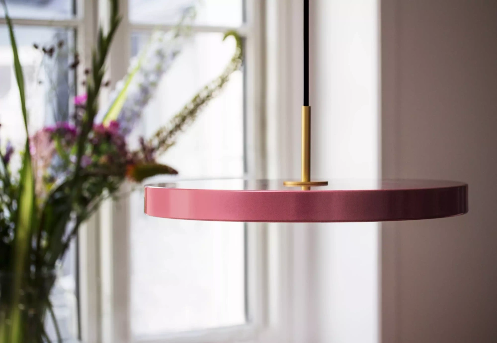 Umage  ::  Suspension lamp Asteria Pearl pink dia. 43 cm