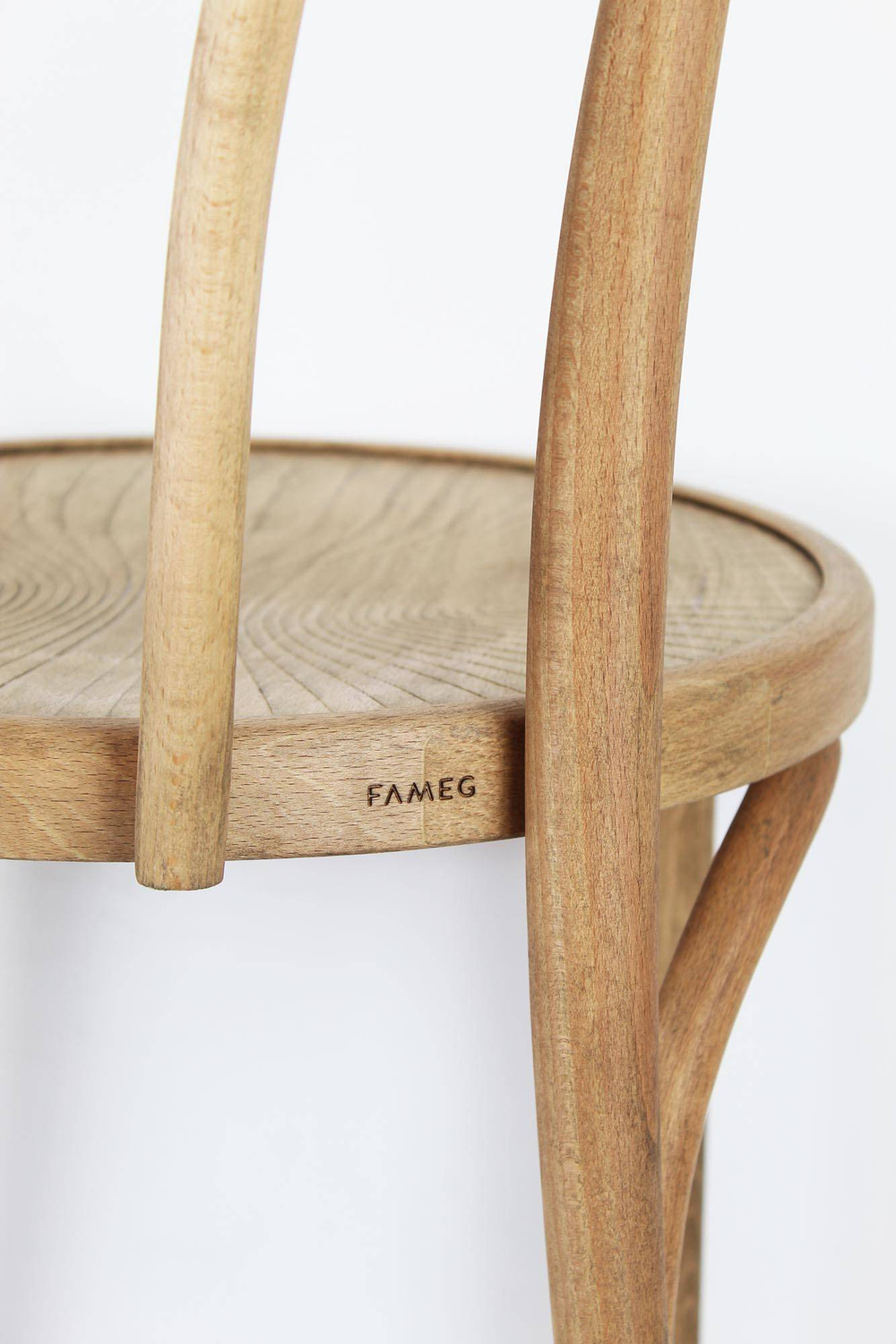 Fameg :: Wooden chair A-18