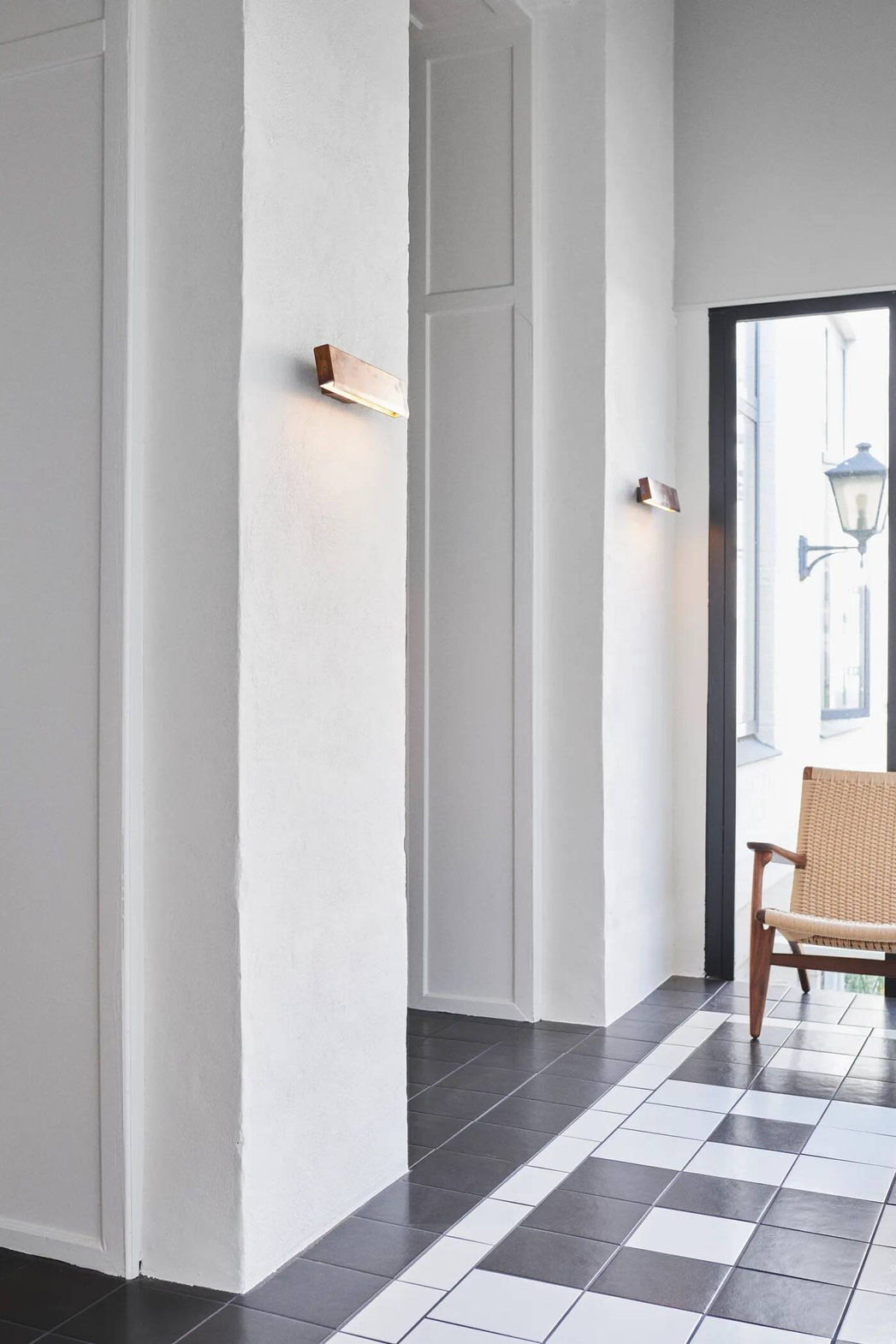 Anour :: Papilio Single wall lamp / sconce, width 8 cm, brown brass