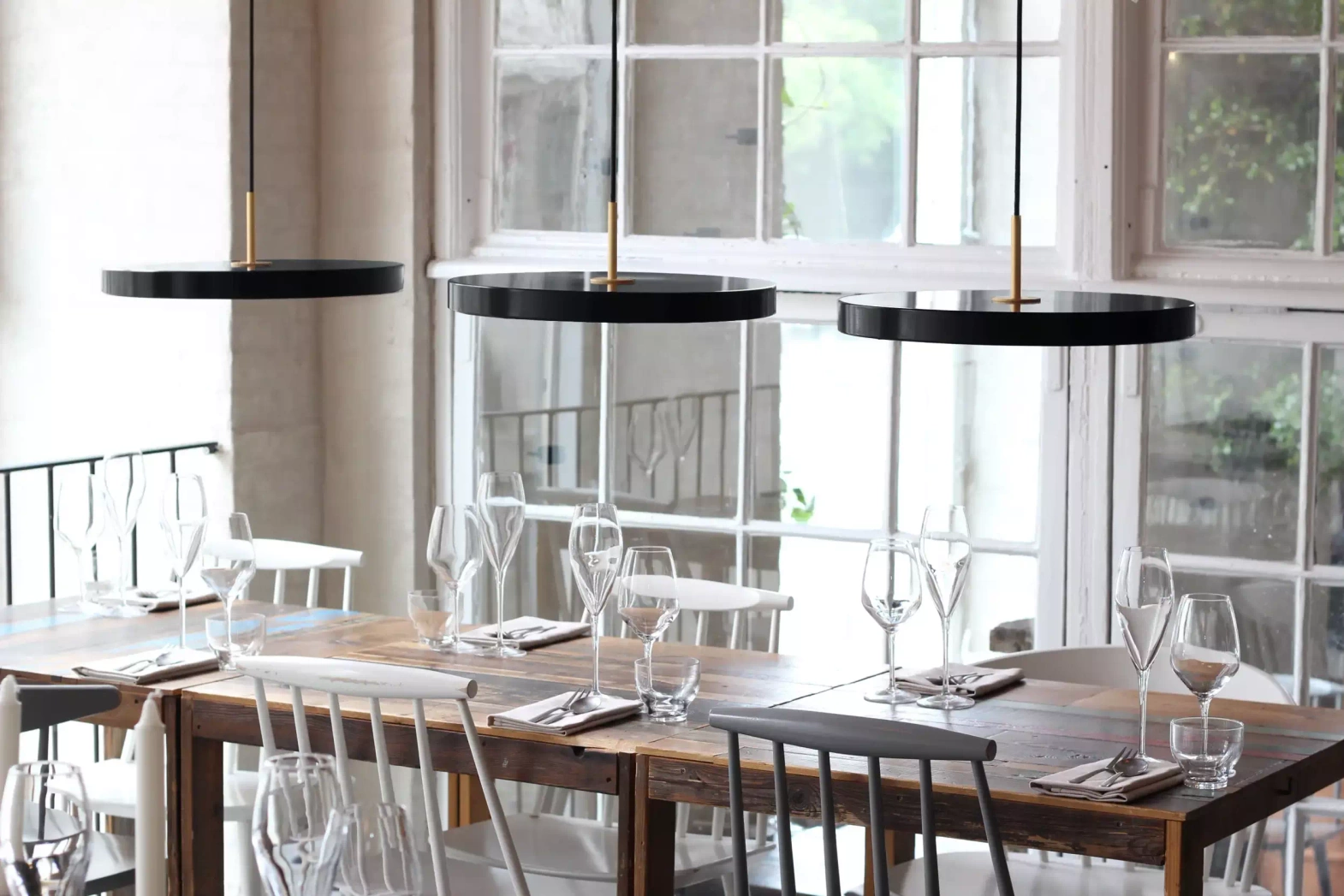 Umage :: Asteria Mini black pendant lamp, diameter 31 cm