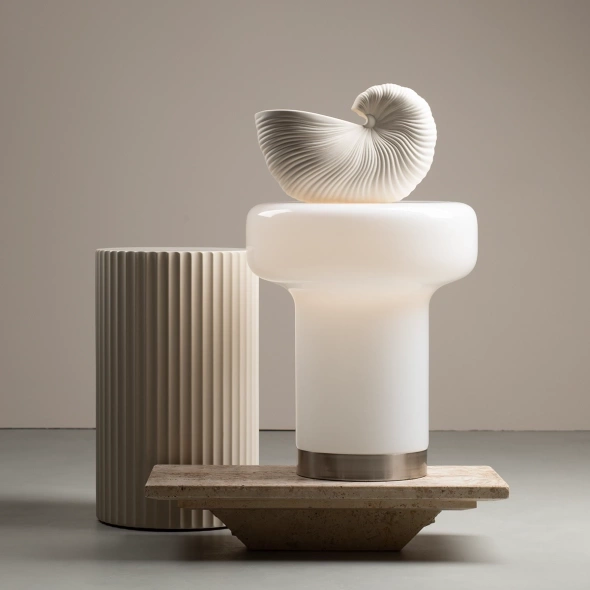 Artera :: Bonbon Almond Stehleuchte, Höhe 47 cm, weiß