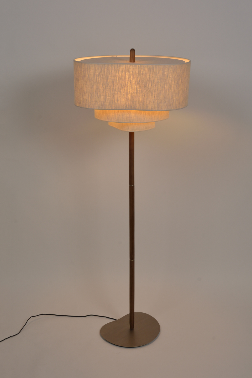 Market Set :: Pebble floor lamp, height 174 cm, cream