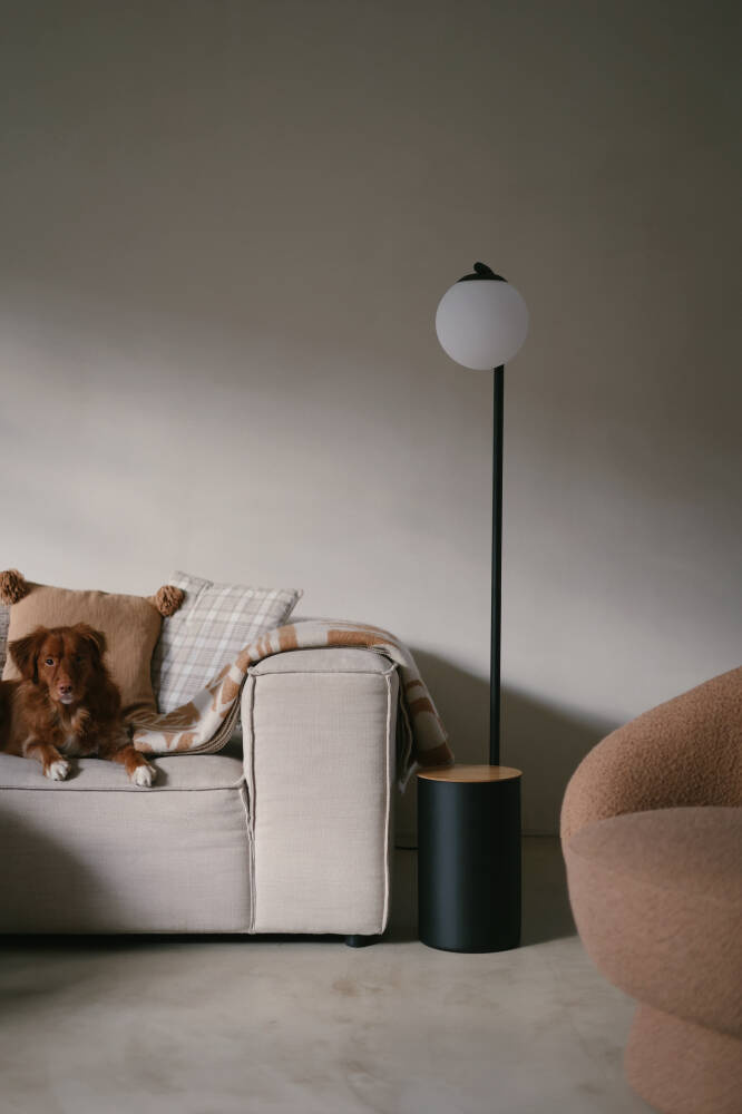 Kaspa :: Botanica Deco XL Wood Stehleuchte schwarz, Höhe 147 cm